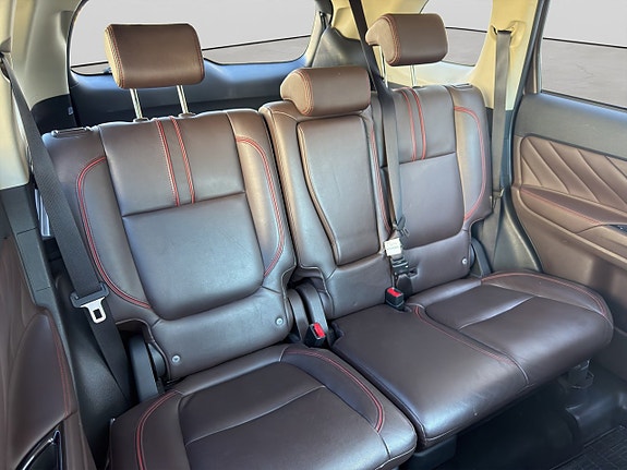 Mitsubishi Outlander 27 of 28