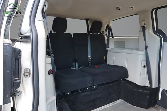 Dodge Grand Caravan 19 of 19