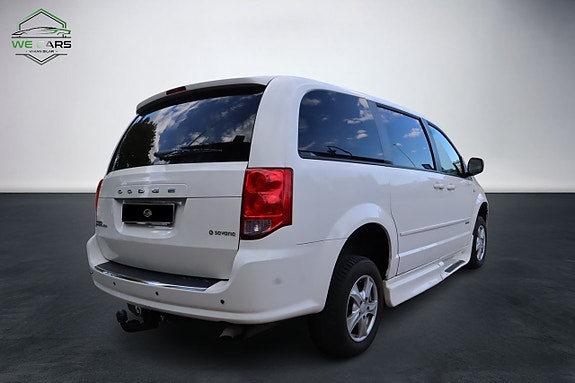 Dodge Grand Caravan 10 of 19