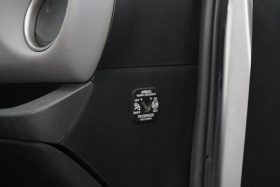 Toyota Yaris 19 of 21