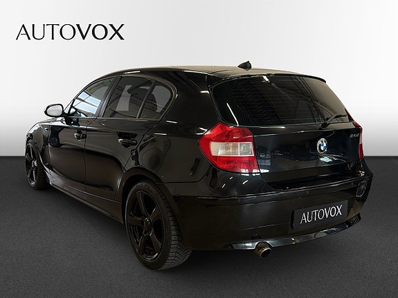 BMW 120d 3 of 5