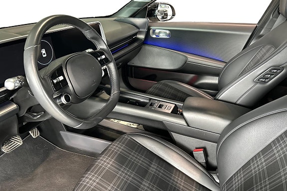 Hyundai Ioniq 6 8 of 16