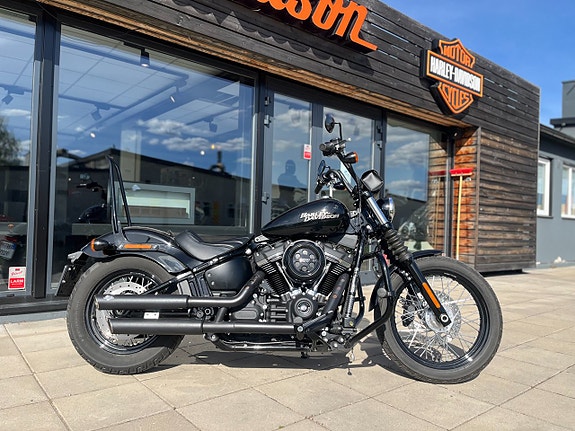 Harley-Davidson Street Bob **I Butik!** 2 of 11