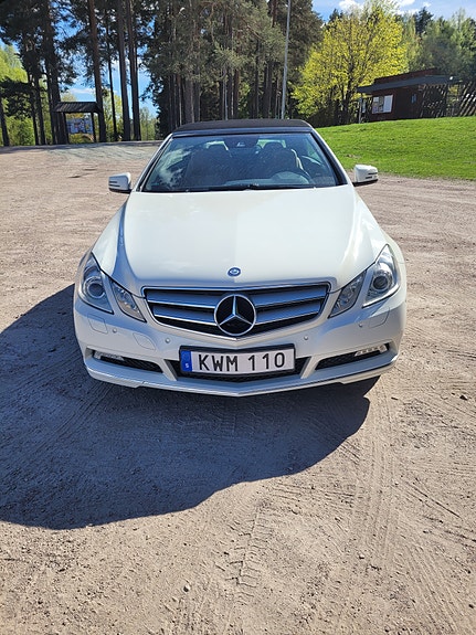 Mercedes-Benz E250 5 of 5