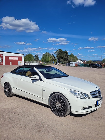 Mercedes-Benz E250 10 of 10