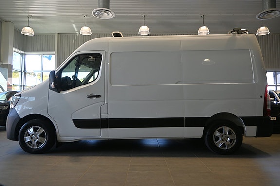 Renault Master 2 of 5