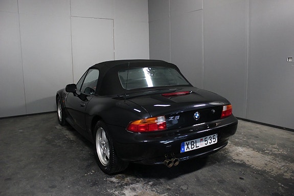 BMW Z3 3 of 5