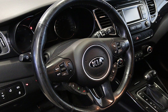 Kia Carens 9 of 14