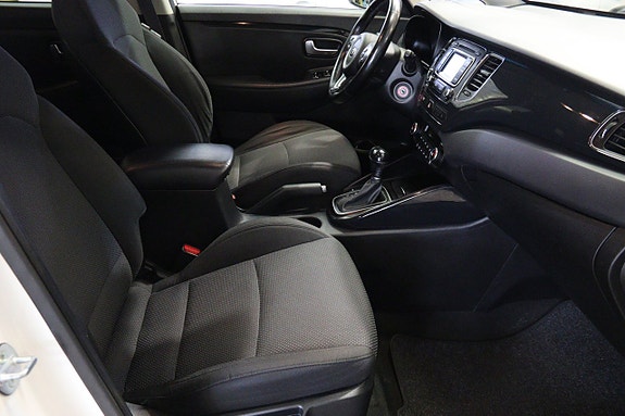 Kia Carens 12 of 14