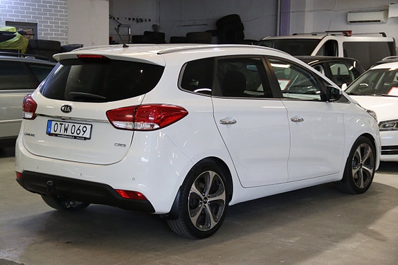 Kia Carens 5 of 5