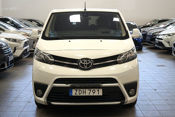 Toyota Proace Verso 3 of 5