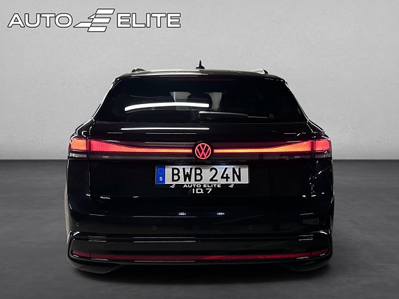 Volkswagen ID.7 4 of 5
