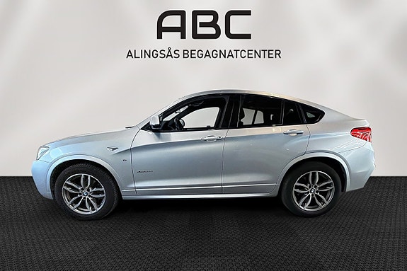 BMW X4 2 of 5