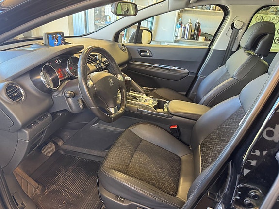 Peugeot 3008 16 of 18