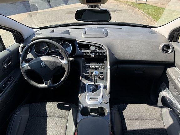 Peugeot 3008 14 of 18