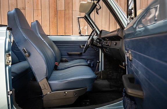 Volkswagen 1303 27 of 30