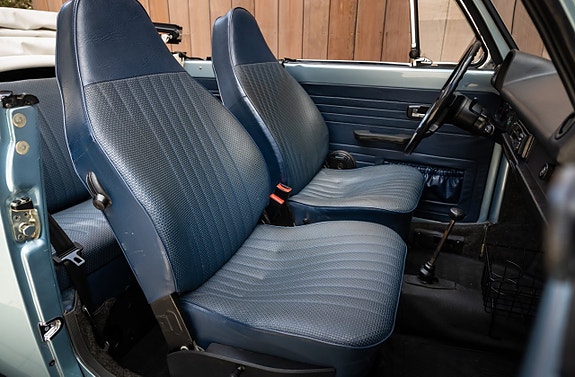 Volkswagen 1303 28 of 30