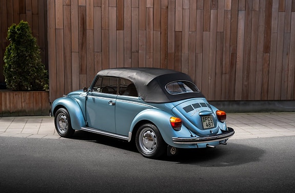 Volkswagen 1303 12 of 30