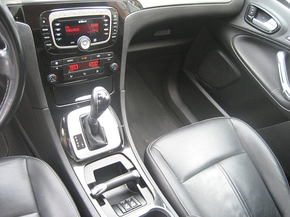 Ford S-MAX 22 of 30