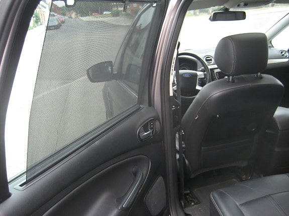Ford S-MAX 16 of 30