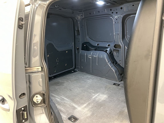Volkswagen Caddy 14 of 30