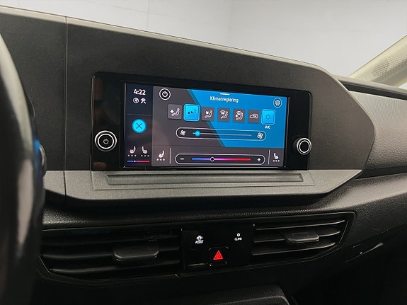 Volkswagen Caddy 25 of 30
