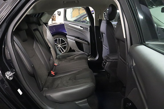Ford Mondeo 16 of 21