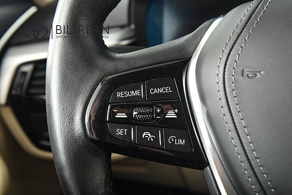 BMW 540i 15 of 22