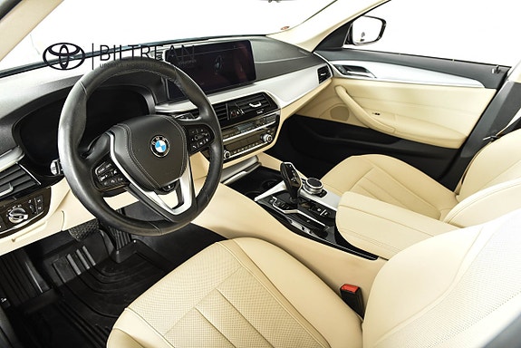 BMW 540i 6 of 22