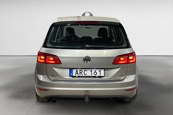 Volkswagen Golf Sportsvan 6 of 19