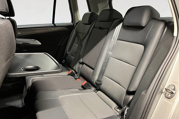 Volkswagen Golf Sportsvan 14 of 19
