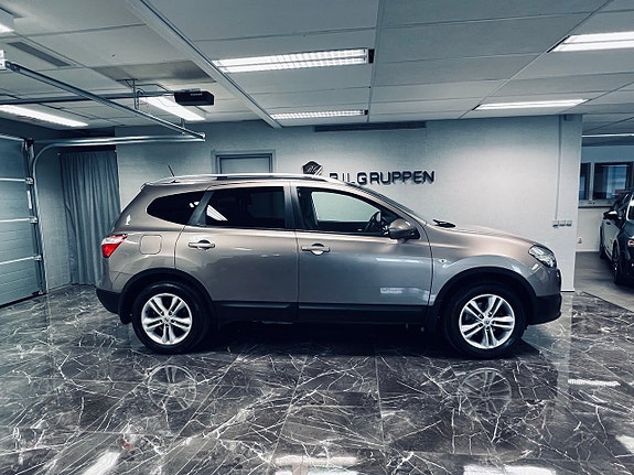 Nissan Qashqai+2 2 of 5