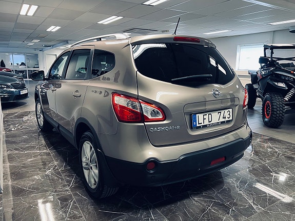 Nissan Qashqai+2 5 of 5