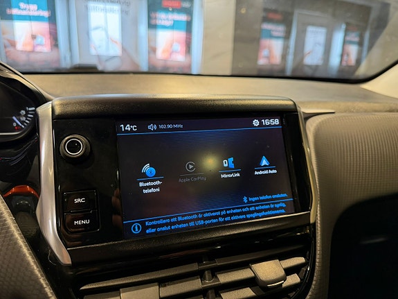 Peugeot 208 13 of 23