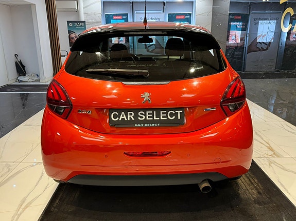 Peugeot 208 4 of 23