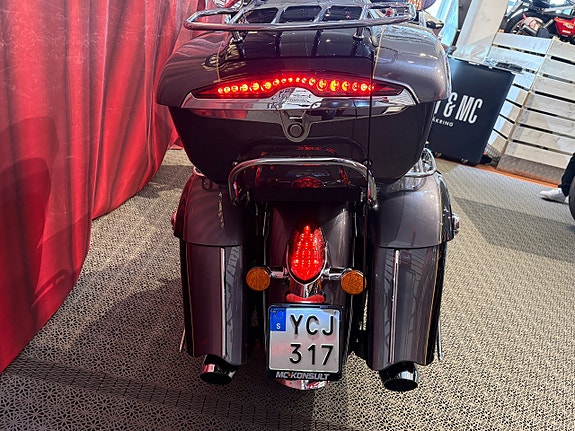 Indian ROADMASTER  CLASSIC 8 of 16