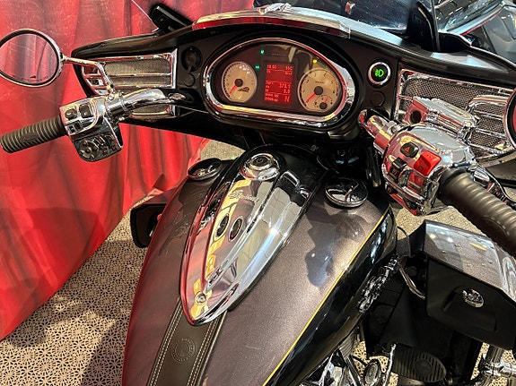 Indian ROADMASTER  CLASSIC 9 of 16