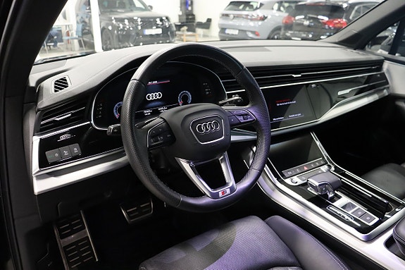 Audi Q7 6 of 30