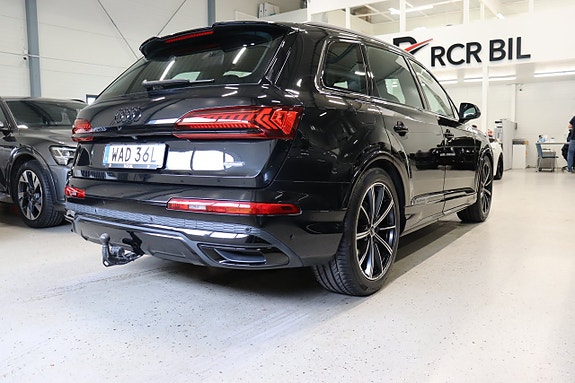 Audi Q7 4 of 30