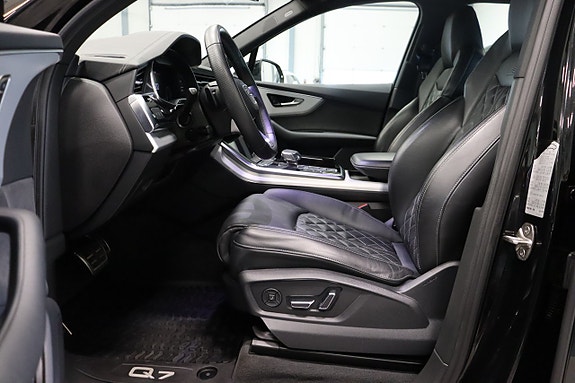 Audi Q7 7 of 30