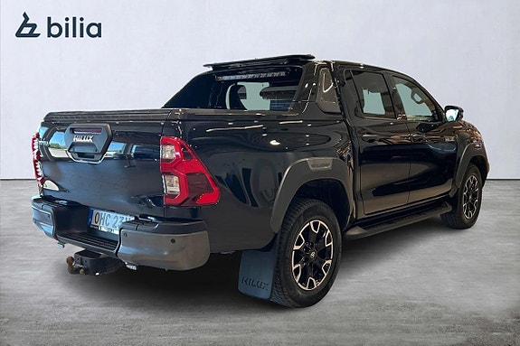 Toyota HiLux 10 of 26