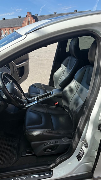Volvo XC60 5 of 5