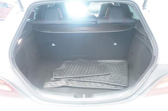 Mercedes-Benz CLA180 16 of 17