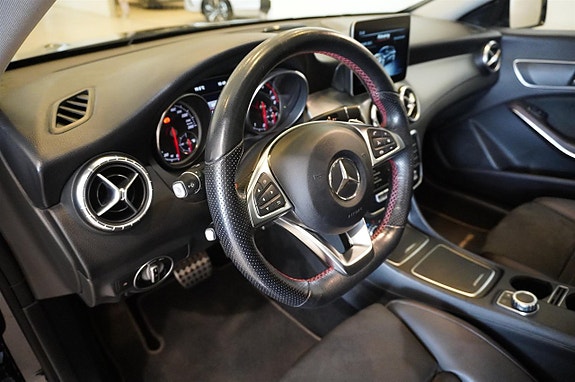 Mercedes-Benz CLA180 22 of 22