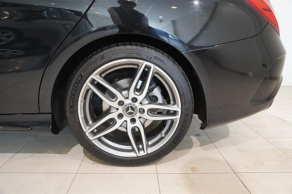 Mercedes-Benz CLA180 10 of 22