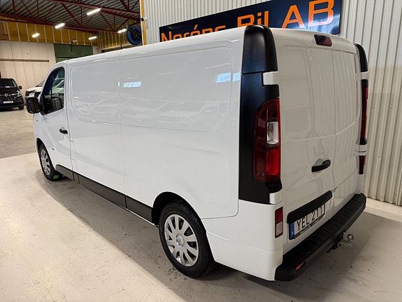 Opel Vivaro 3 of 12
