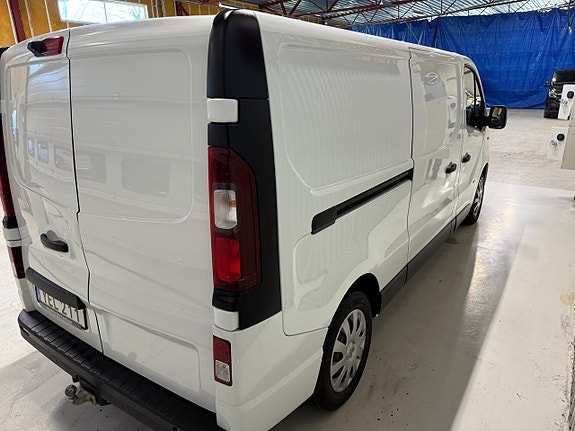 Opel Vivaro 4 of 12