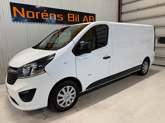 Opel Vivaro 2 of 12