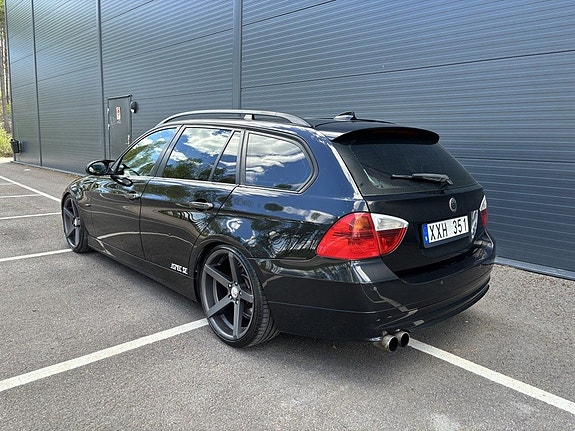 BMW 320d 3 of 24