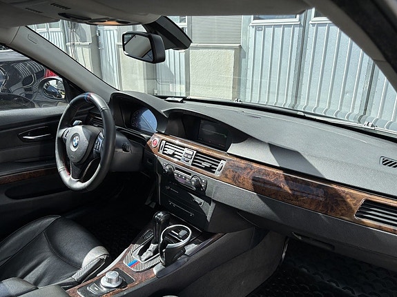 BMW 320d 23 of 24